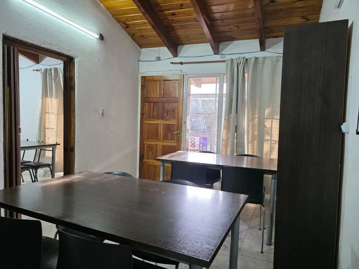 VENTA 2 CASAS Y 2 LOCALES BARRIO TEODORO FELS 4