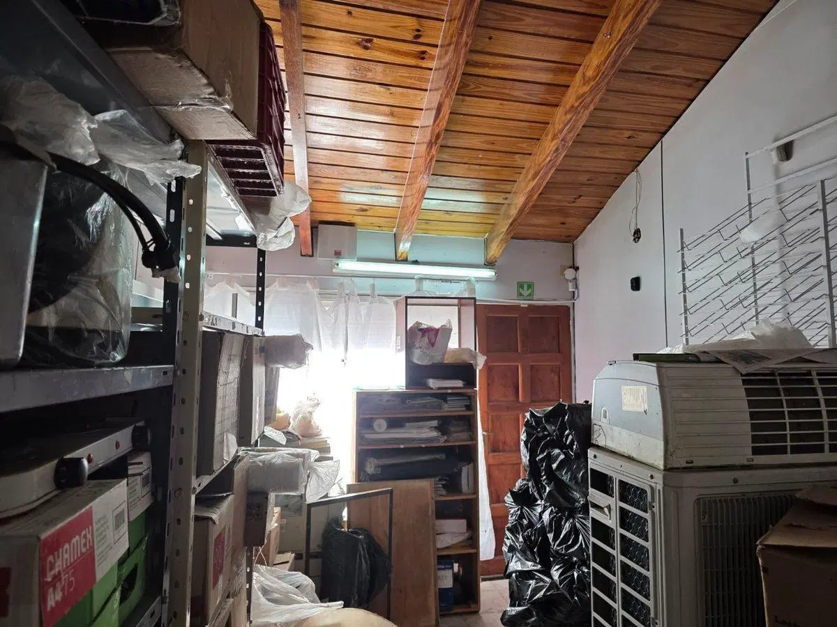 VENTA 2 CASAS Y 2 LOCALES BARRIO TEODORO FELS 2