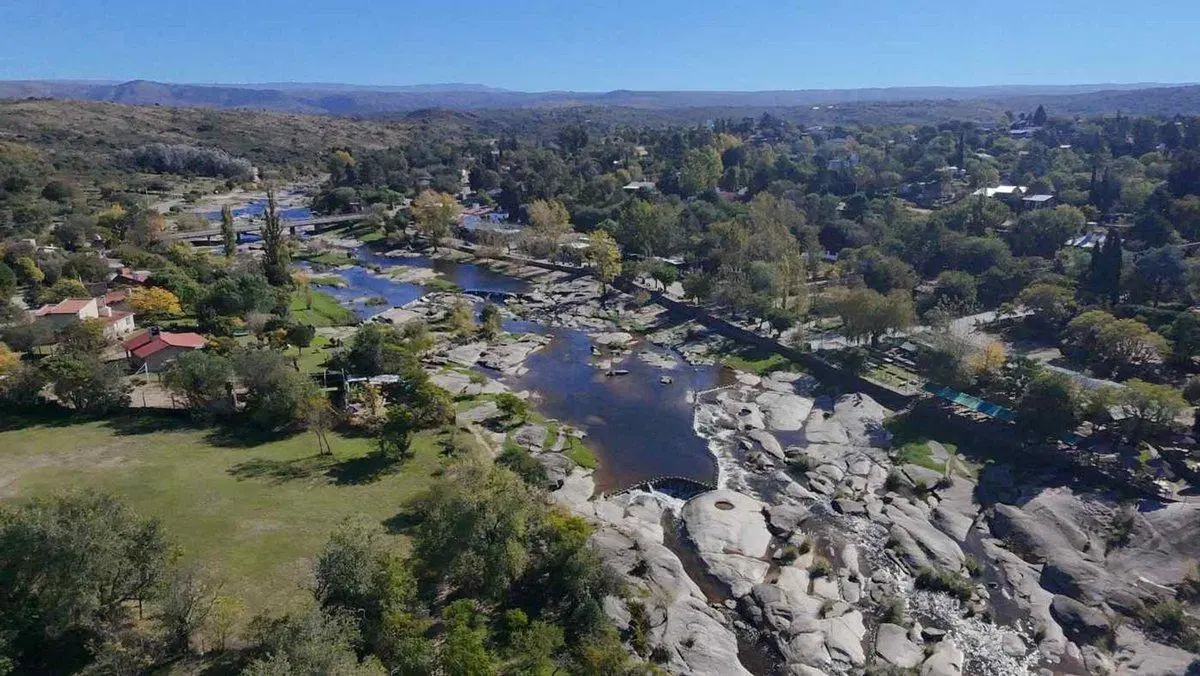 VENTA LOTE 698m² A METROS DEL RIO EN CABALANGO 4