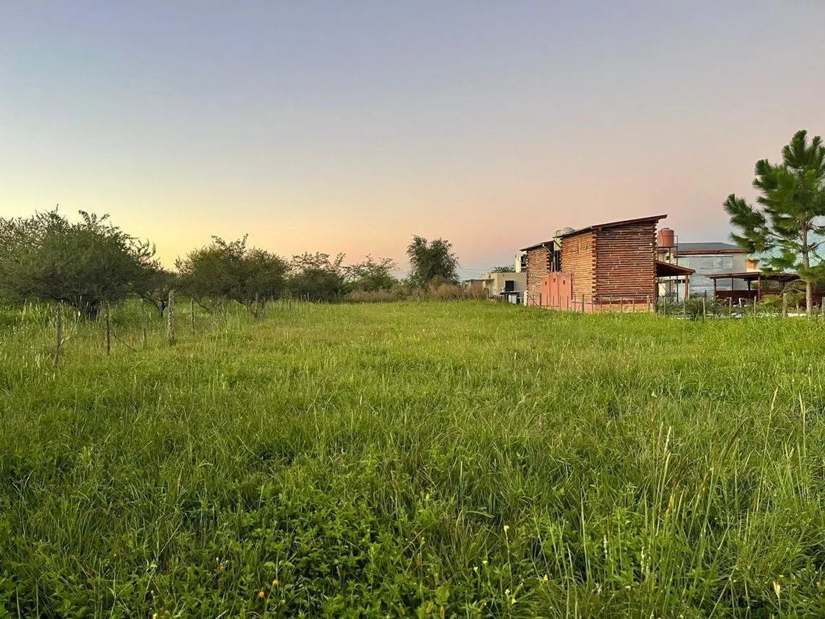 SE VENDE TERRENO DE 1000 M2 LOS ESPINILLOS 5