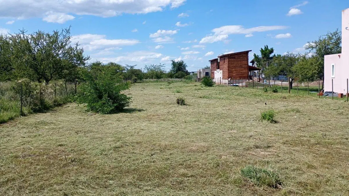 SE VENDE TERRENO DE 1000 M2 LOS ESPINILLOS 2