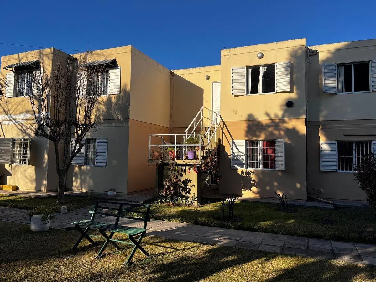 VENTA DPTO 2 DORM COMPLEJO CERRADO B° ALTO ALBERDI 4