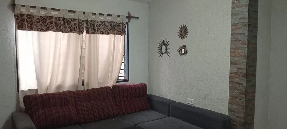 SE VENDE CASA B PAR. FUTURA A MTROS  AV.ARGENTINA 4