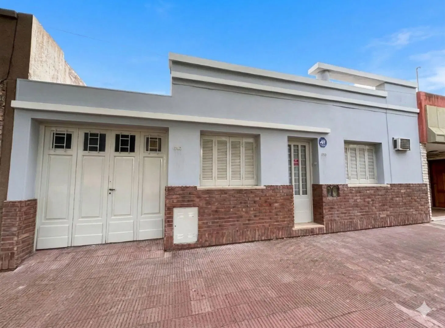 VENTA CASA BARRIO JUNIORS 2 DORMITORIOS 2 BAÑOS 4