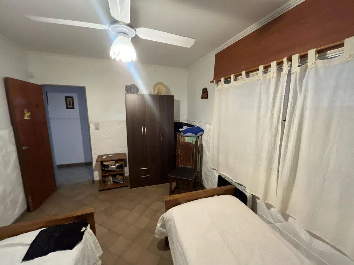 VENTA CASA  SAN LORENZO 2 DORMITORIOS 5