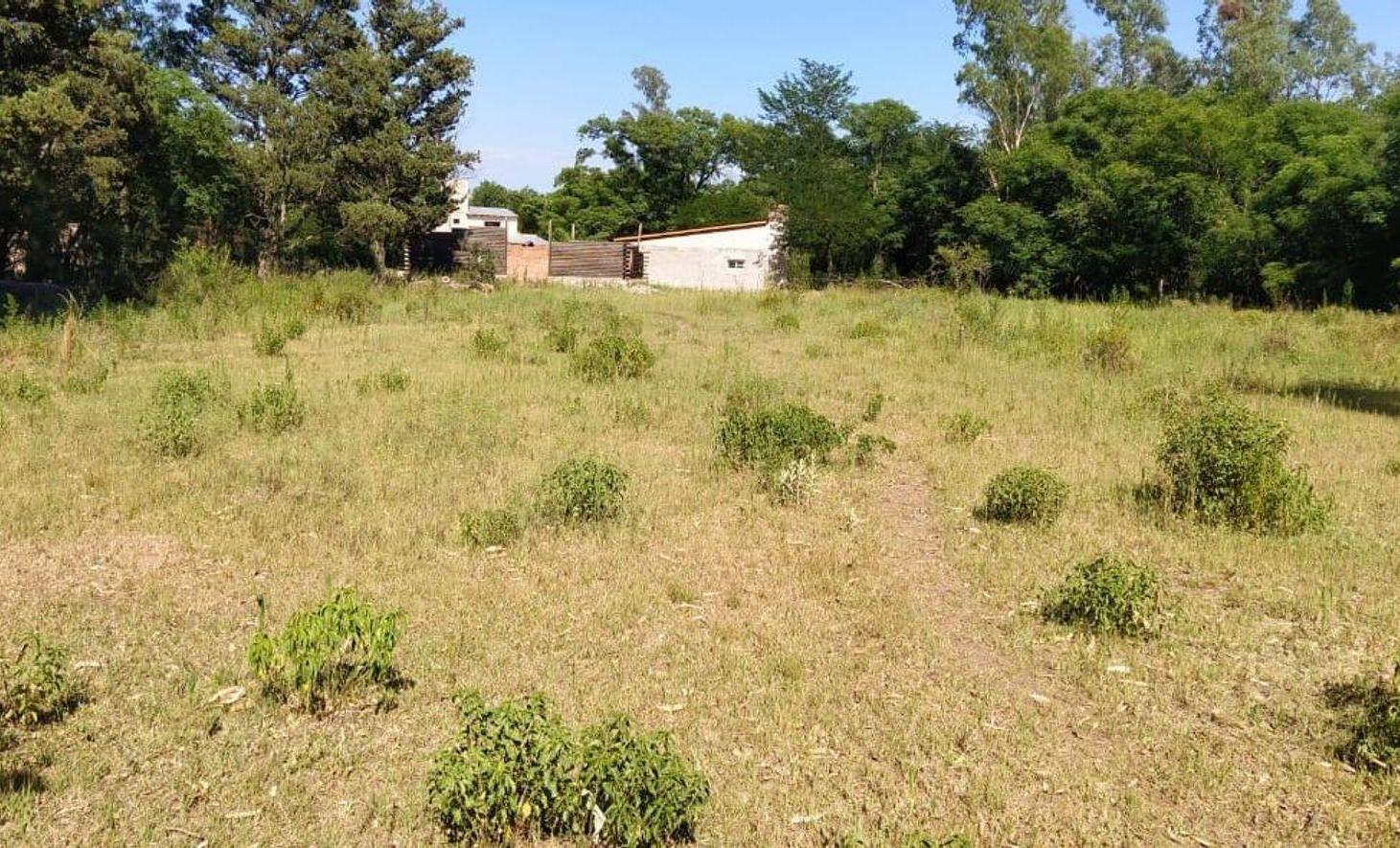 SE VENDE TERRENO 921 M2 CONTIGUO A RIO ANISACATE