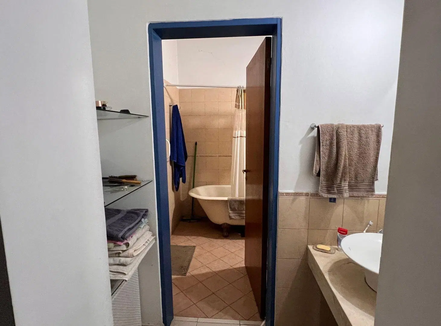 Venta casa 3dor con gran terreno en Villa Cabrera! 2