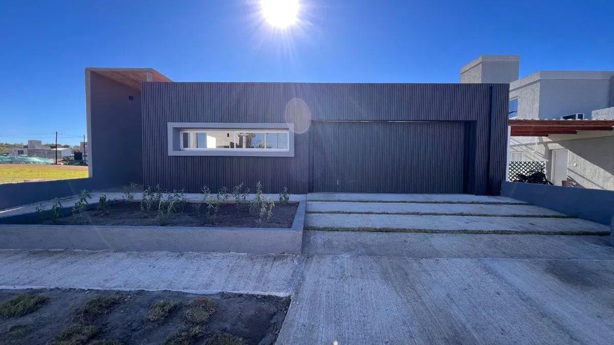 CASA EN TEJAS 4 PLANTA BAJA MALAGUEÑO 2