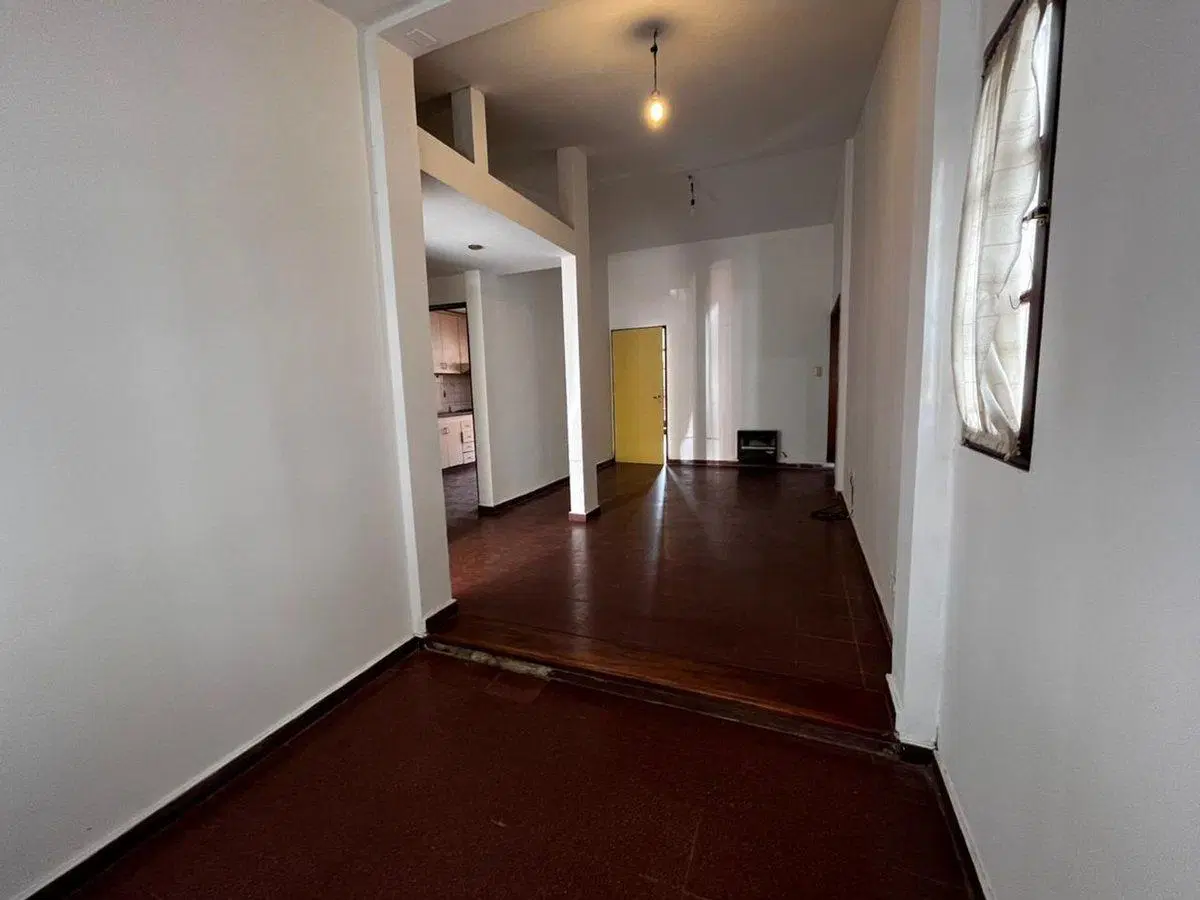 VENTA CASA LOS ROBLES 5 DORMITORIOS APTA CREDITO 4