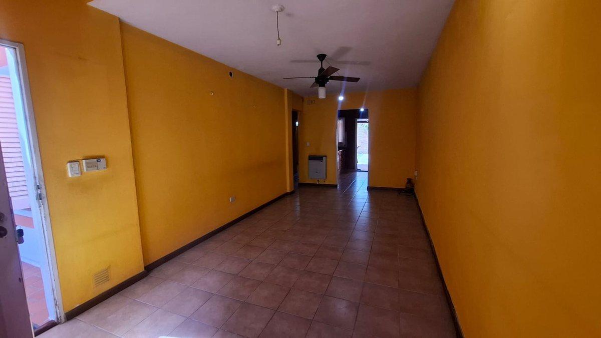 SE VENDE CASA APTA CREDITO SOLARES DE SANTA MARIA!