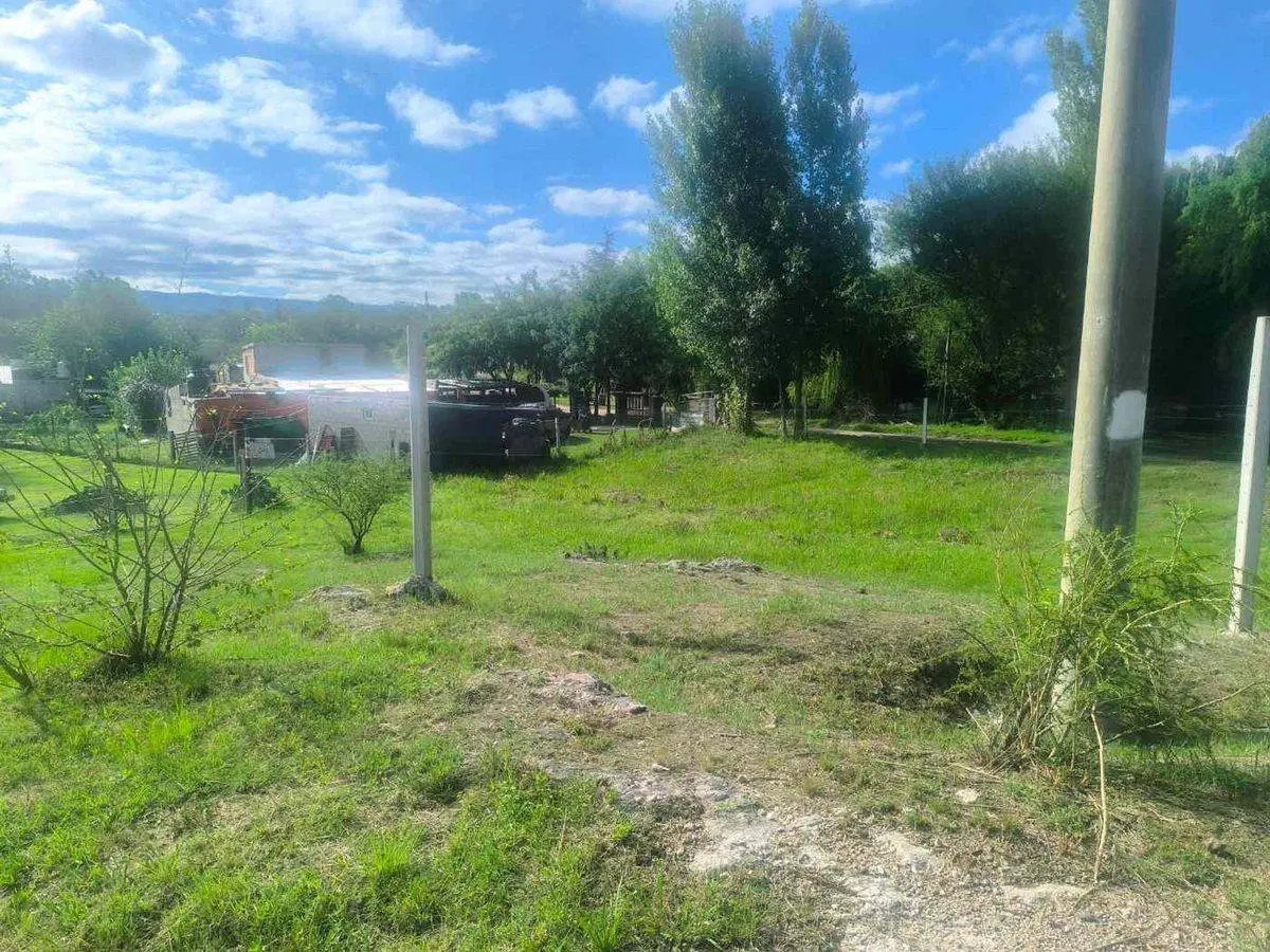 VENTA TERRENO TANTI 1030 M2 4