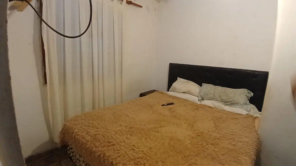 CASA MAS DEPTO A REFACCIONAR AMEGHINO SUD 5