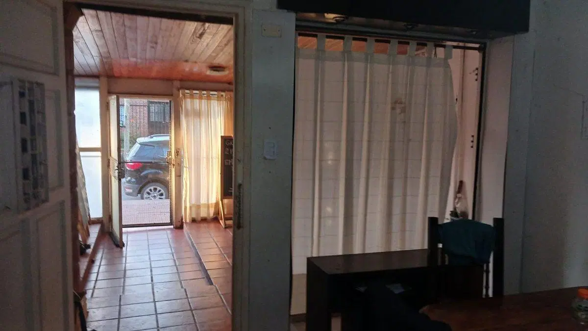 CASA MAS DEPTO A REFACCIONAR AMEGHINO SUD 3