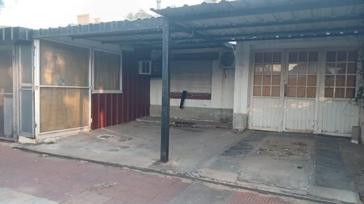 CASA MAS DEPTO A REFACCIONAR AMEGHINO SUD 4