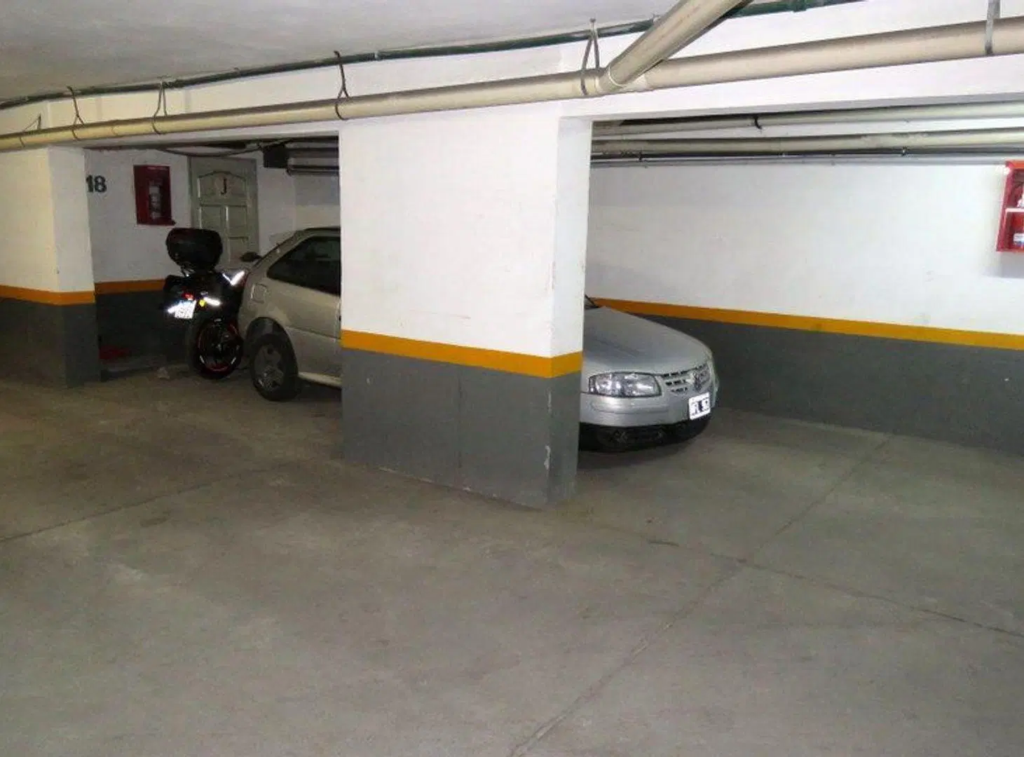 Cochera Nueva Cba con Baulera 3