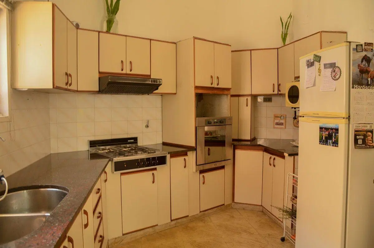 VENTA CASA BARRIO JARDIN 3 DORMIT 3 BAÑOS PILETA 2