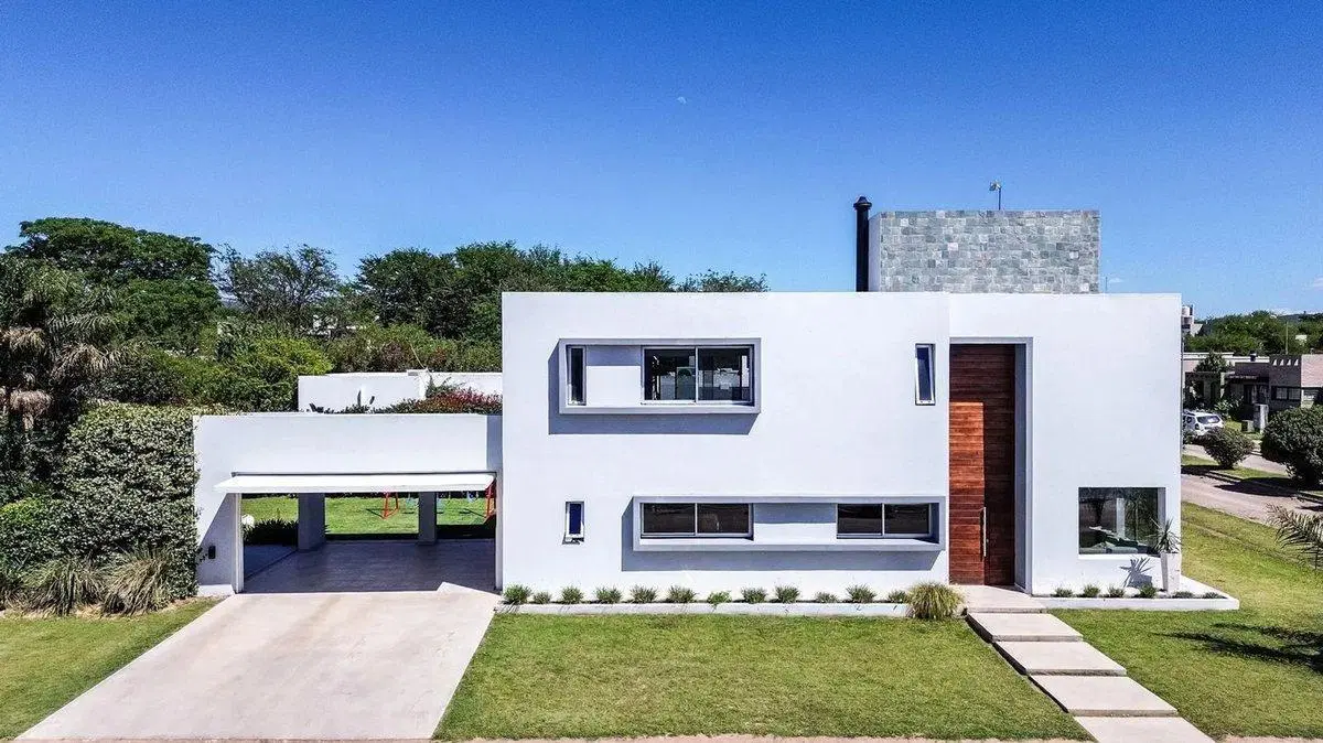VENTA CASA DE CATEGORIA BELA VISTA - RIO CEBALLOS 3