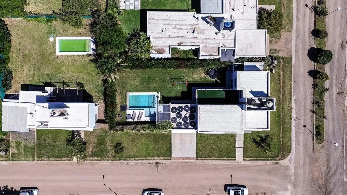 VENTA CASA DE CATEGORIA BELA VISTA - RIO CEBALLOS 2