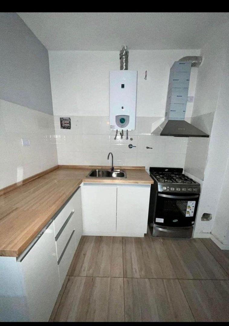 Foto de VENTA DEPARTAMENTO 1 DORM CON PATIO ALTO GRAL PAZ, imagen 4