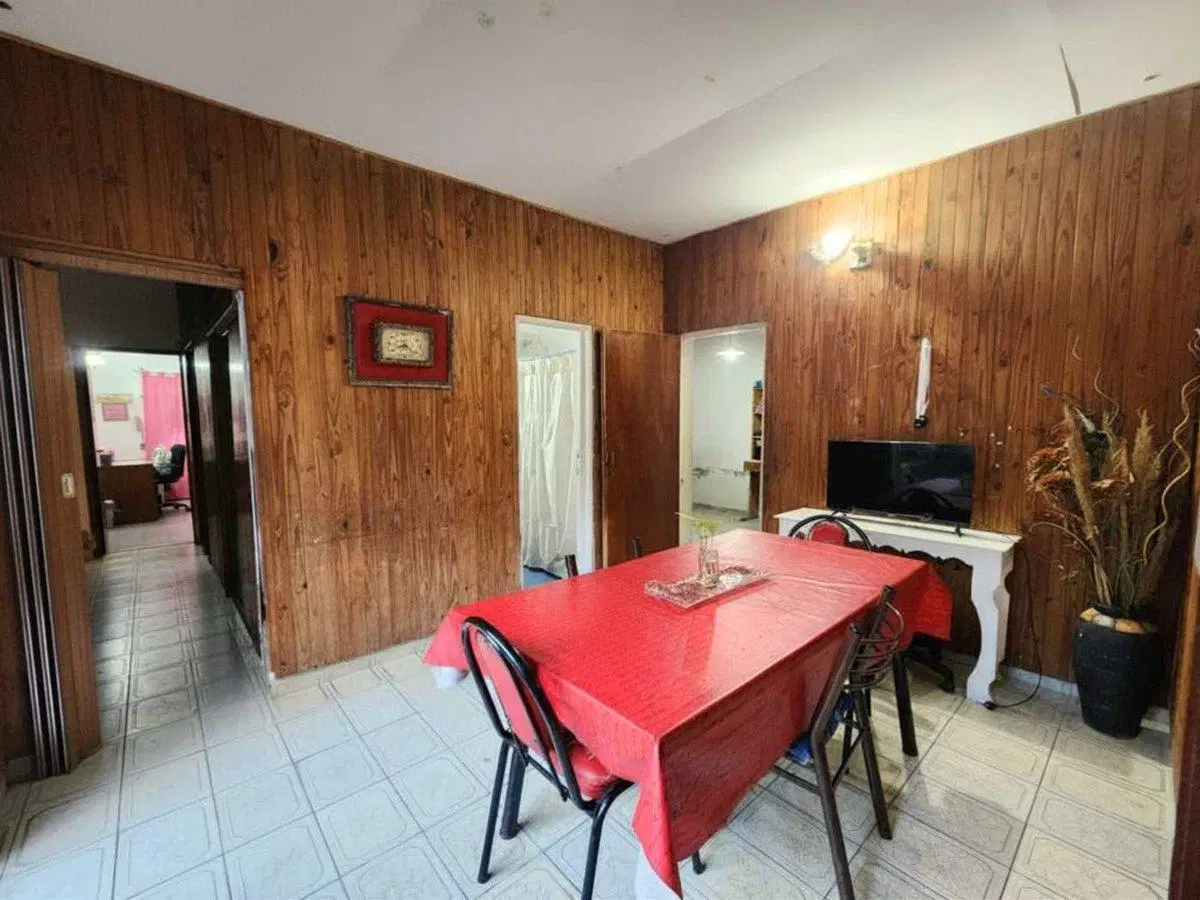 VENTA CASA A REFACCIONAR 3 DOR COLINAS V. SARFIELD 2