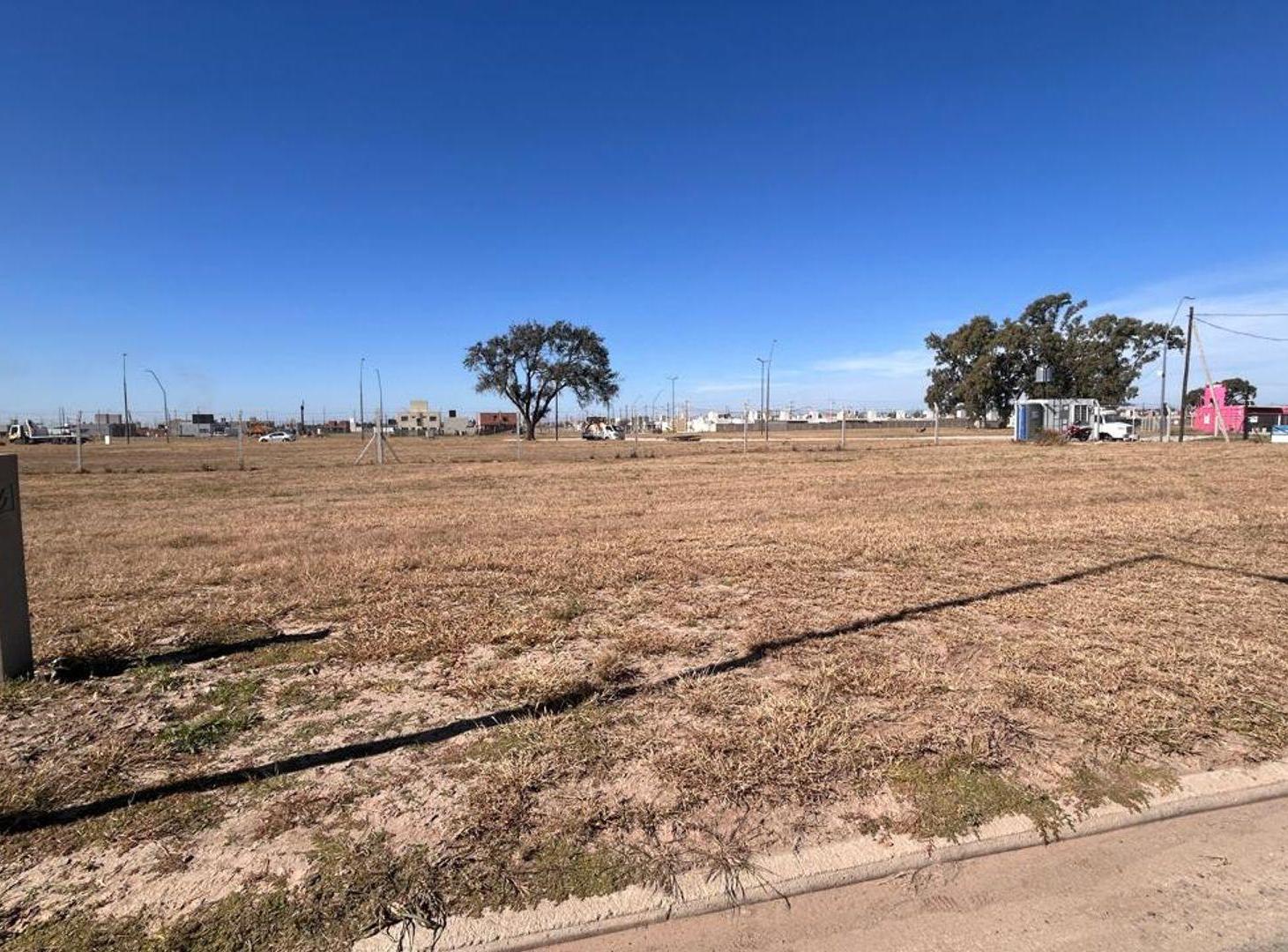 VENTA LOTE EN QUEBRADAS DE MANANTIALES 362m2