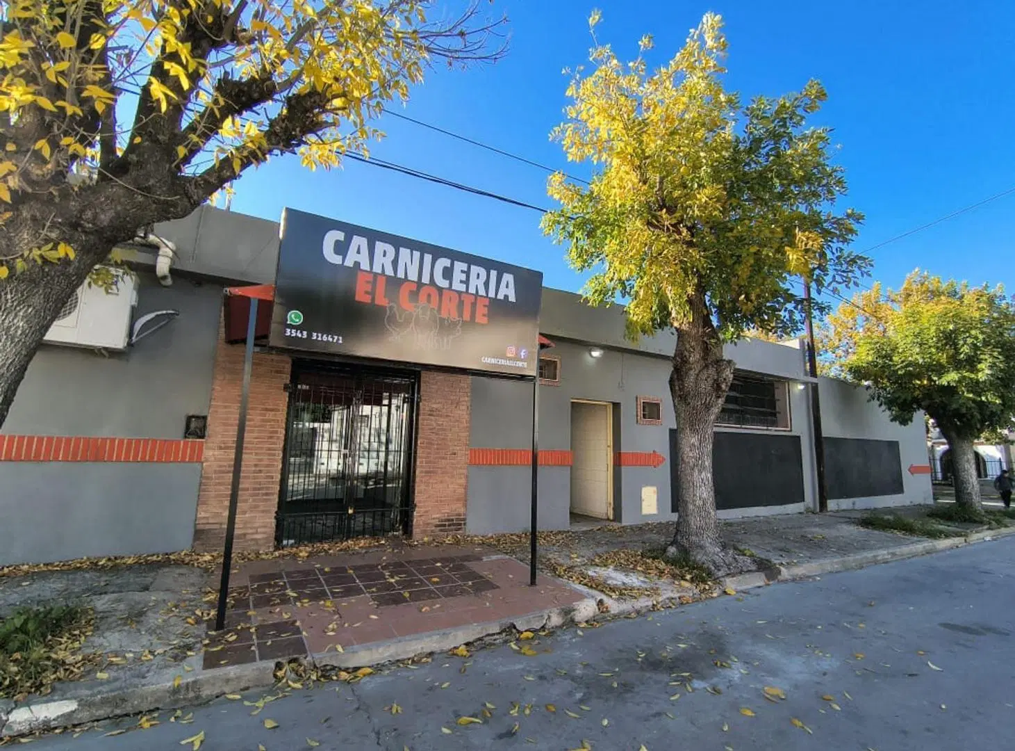 ALQUILER LOCAL BARRIO CAFERRATA 4