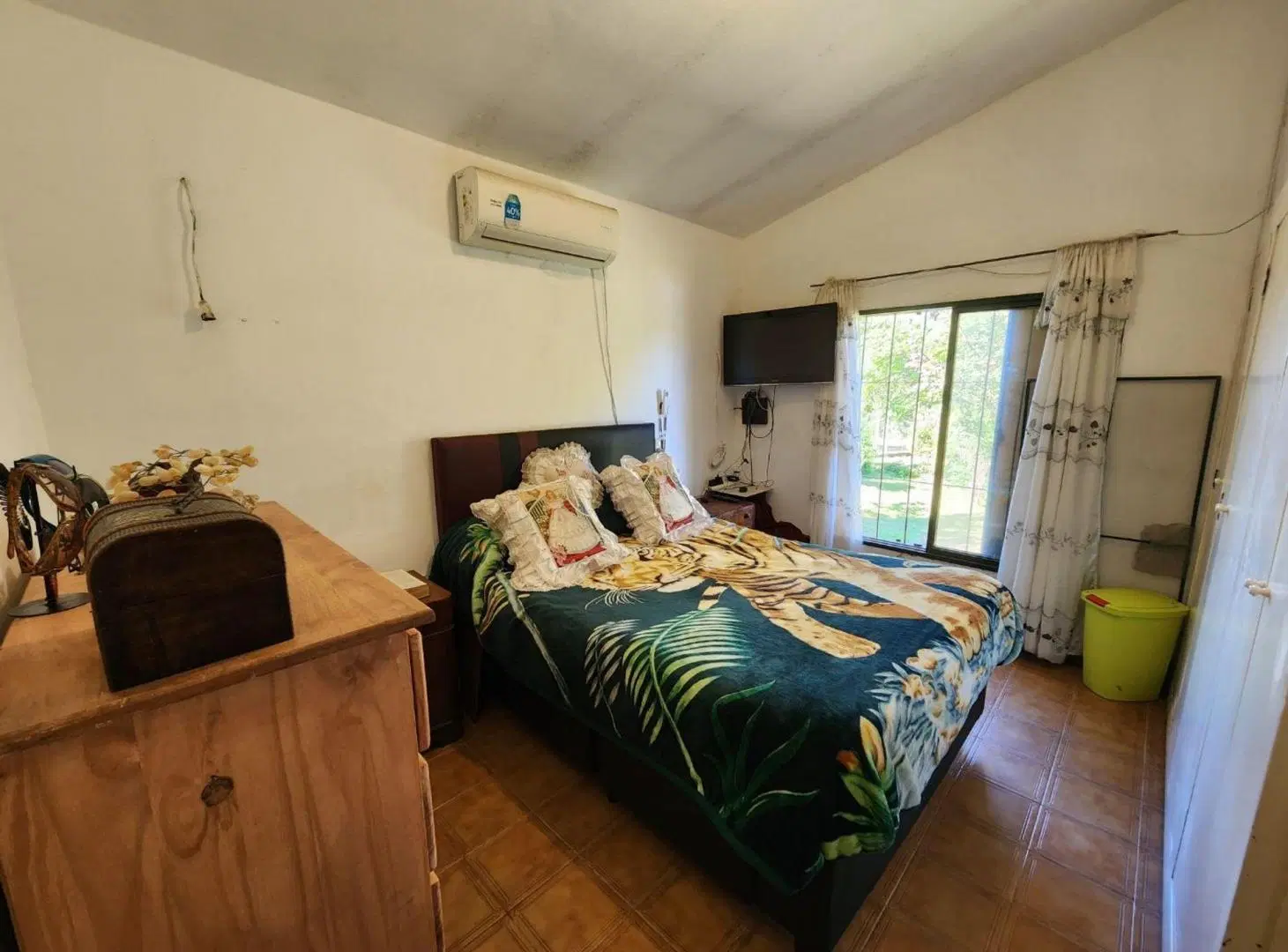 VENTA CASA 4 DORM PILETA UNQUILLO TORTOSA 2759 M2 3