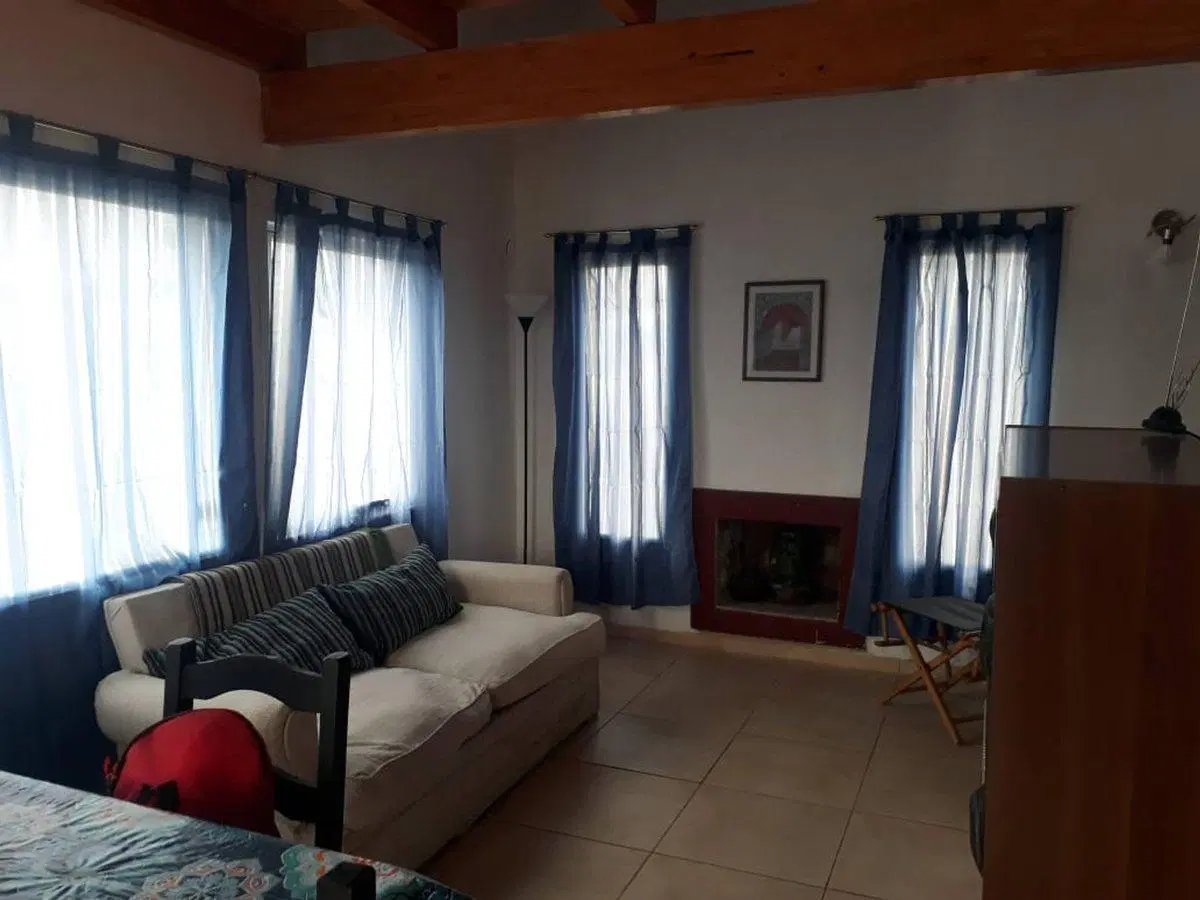 VENDO CASA 1 DORM  CON GRAN TERRENO 1300 -SIQUIMAN 5