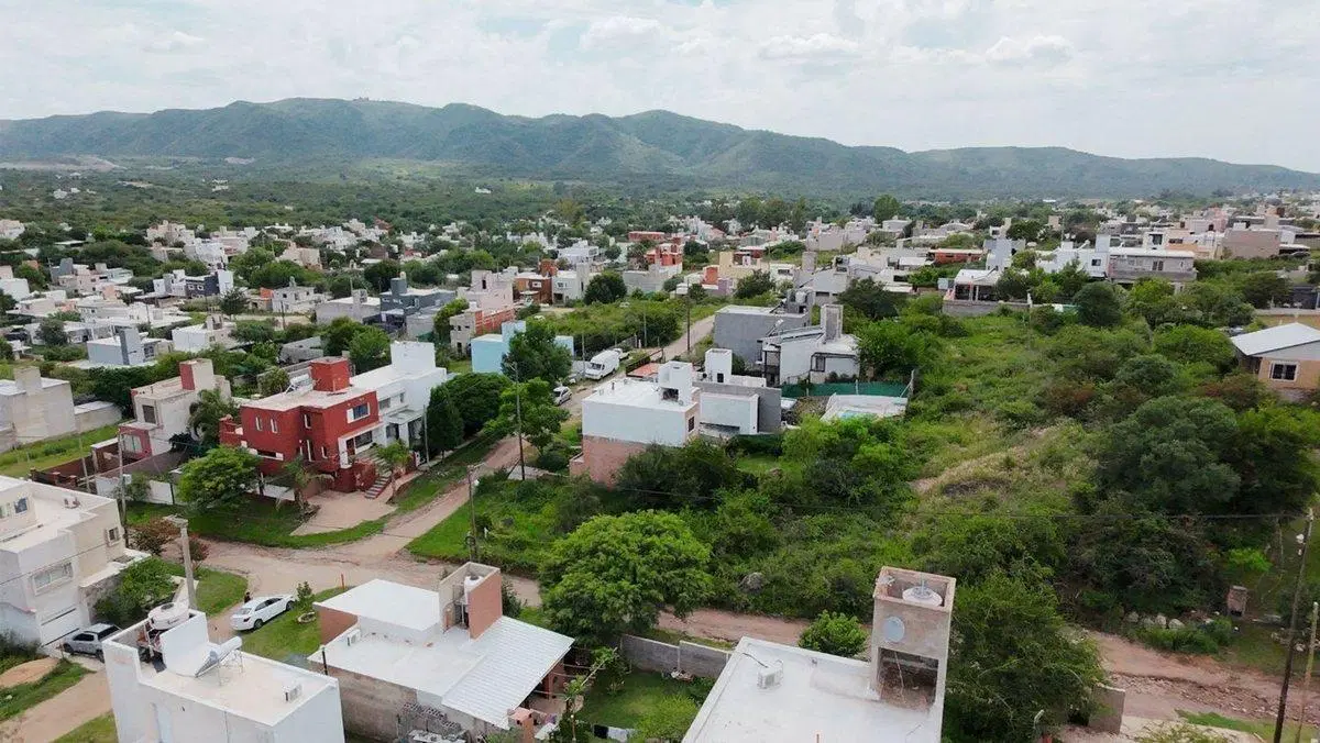 VENTA LOTE ESQUINA 300M2 SAN NICOLAS 2DA SECCION 5