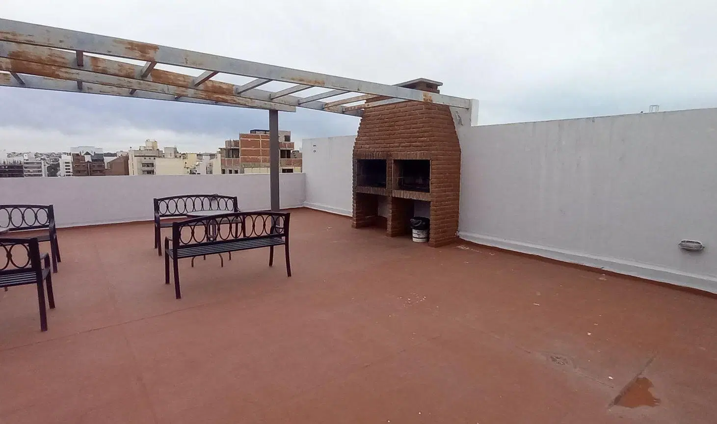 VENTA OFICINA PB INTERNA BARRIO GENERAL PAZ 5