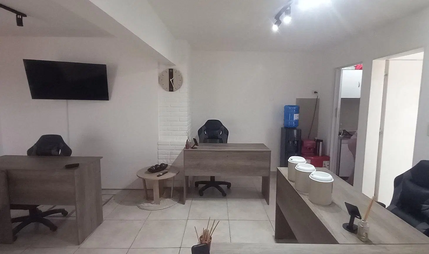VENTA OFICINA PB INTERNA BARRIO GENERAL PAZ 4