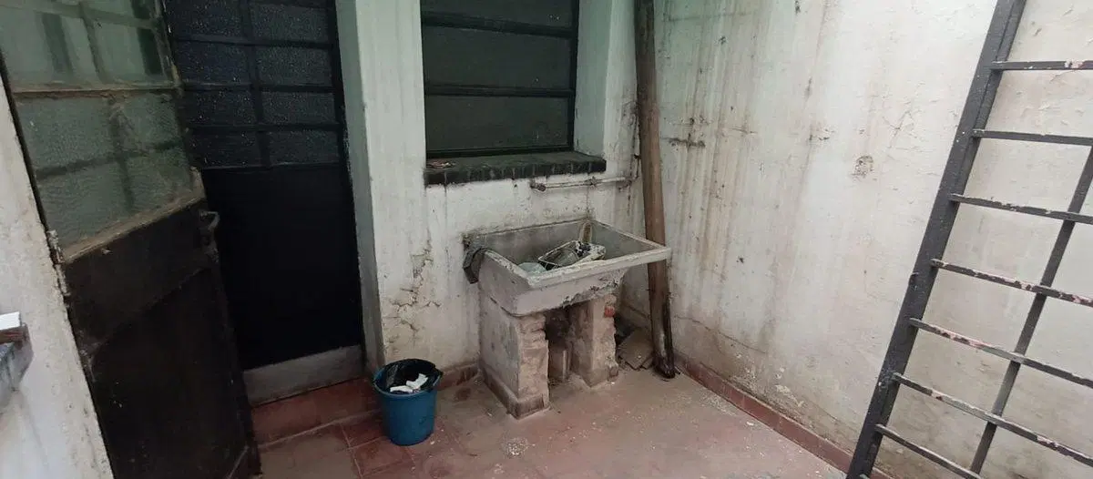 VENDO CENTRO LOCAL CON BUENA RENTA 4