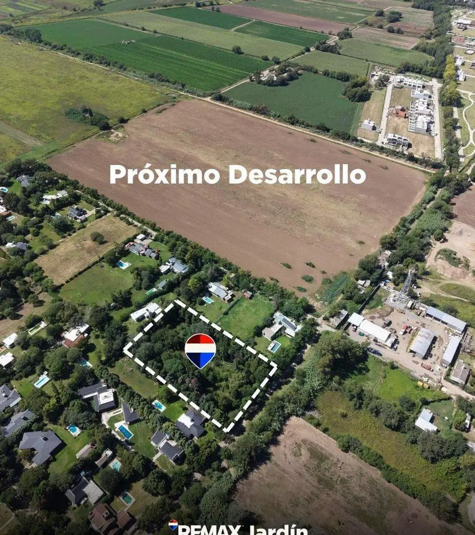 SE VENDE TERRENO EN QUINTAS DE FLORES 3
