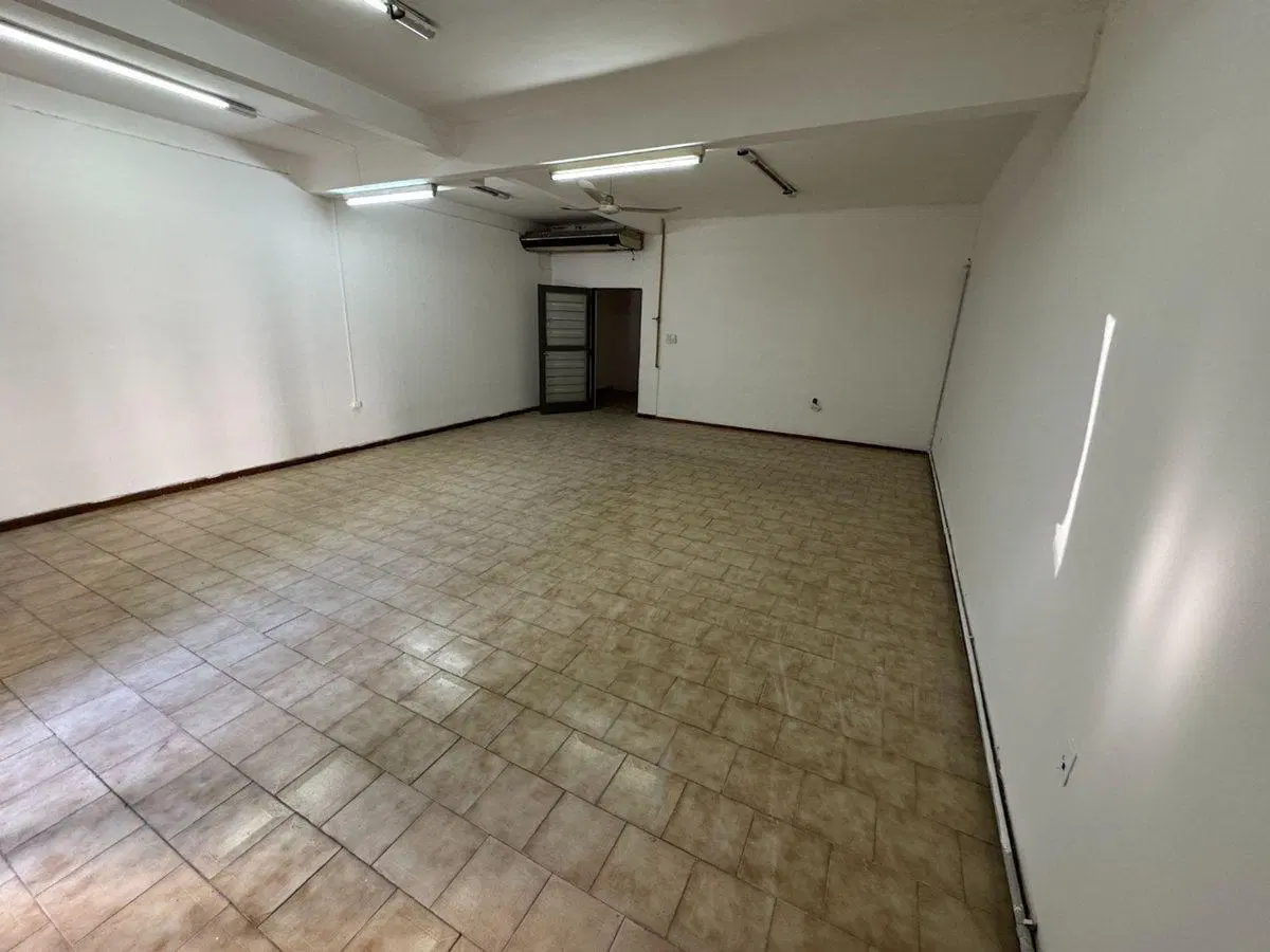 VENTA LOCAL COMERCIAL SAN VICENTE CON PARKING 2