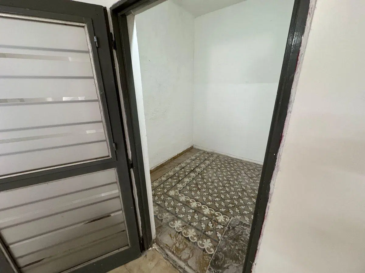VENTA LOCAL COMERCIAL SAN VICENTE CON PARKING 5