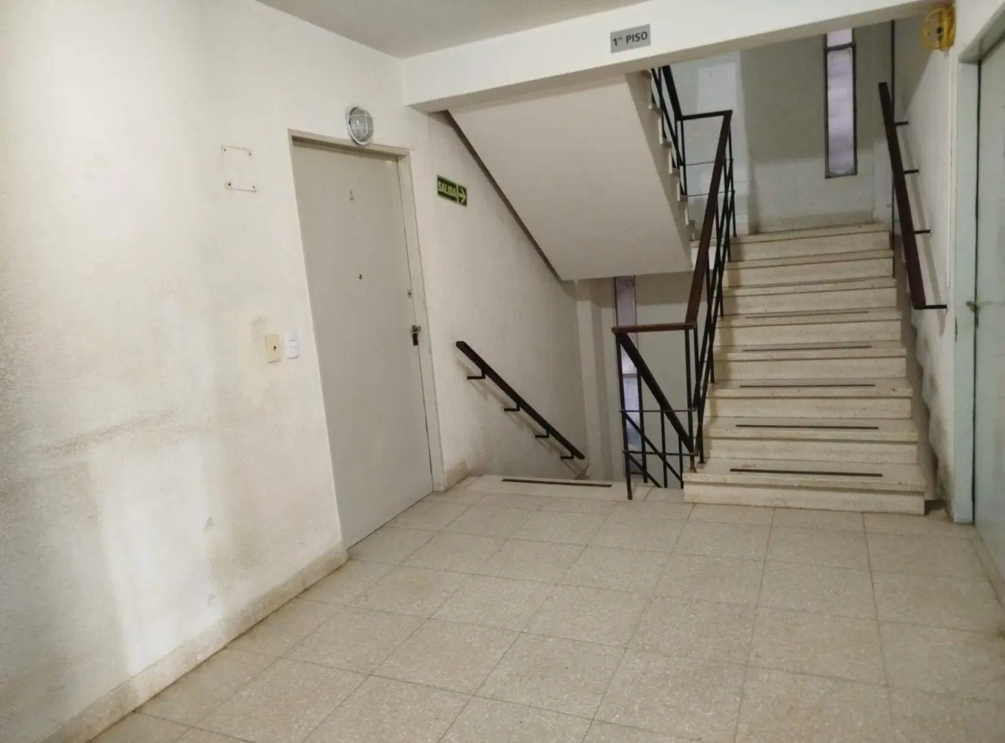 VENTA DEPTO  3 DORM , BALCON B°SANTA ISABEL 5