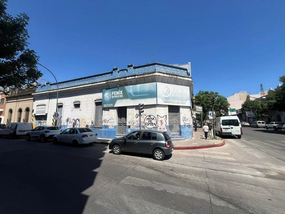VENTA LOCAL COMERCIAL ALBERDI APTO DESAROLLO 2