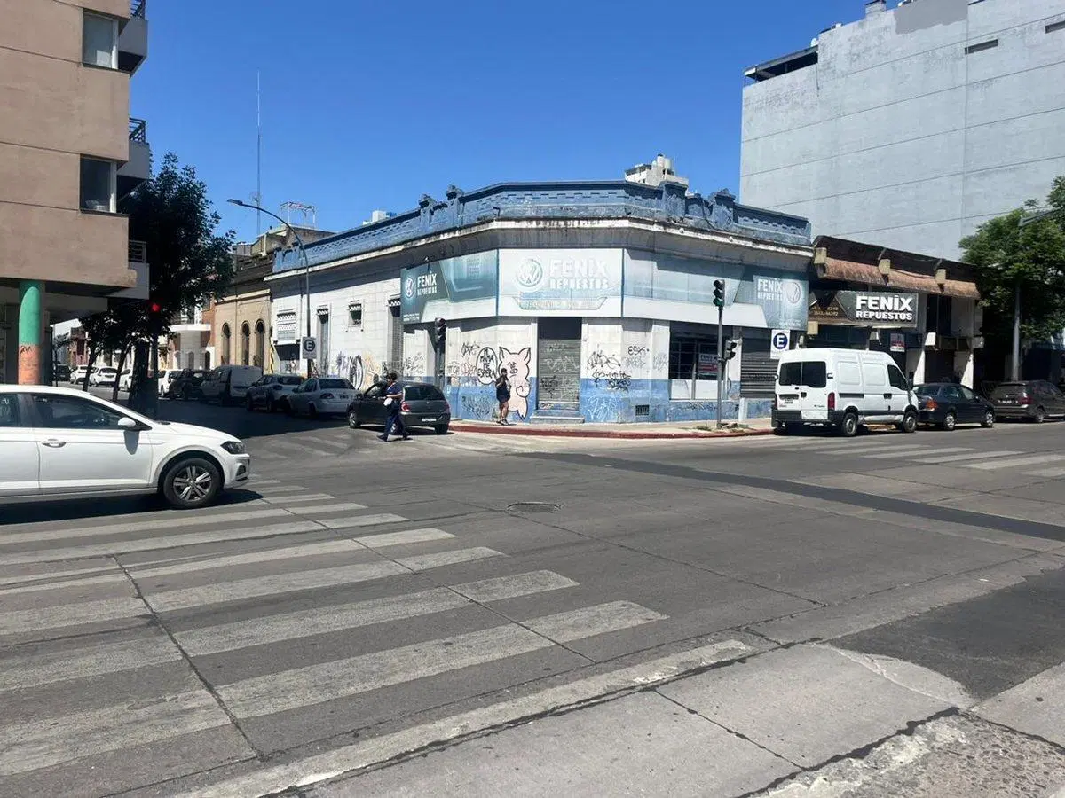 VENTA LOCAL COMERCIAL ALBERDI APTO DESAROLLO 5