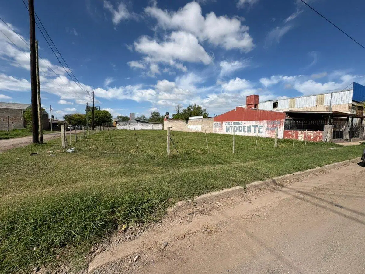 VENTA TERRENO EN VILLA LOS LLANOS 4