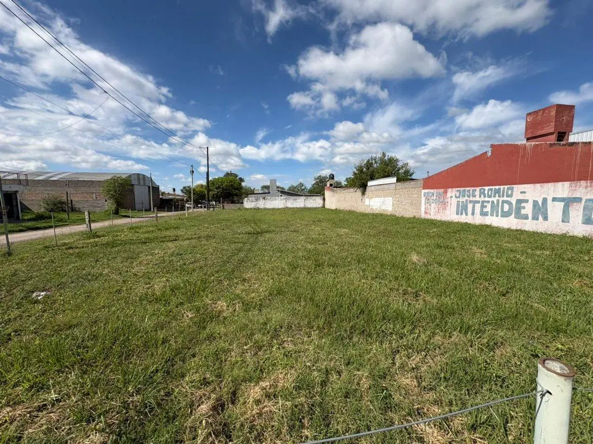 VENTA TERRENO EN VILLA LOS LLANOS 5