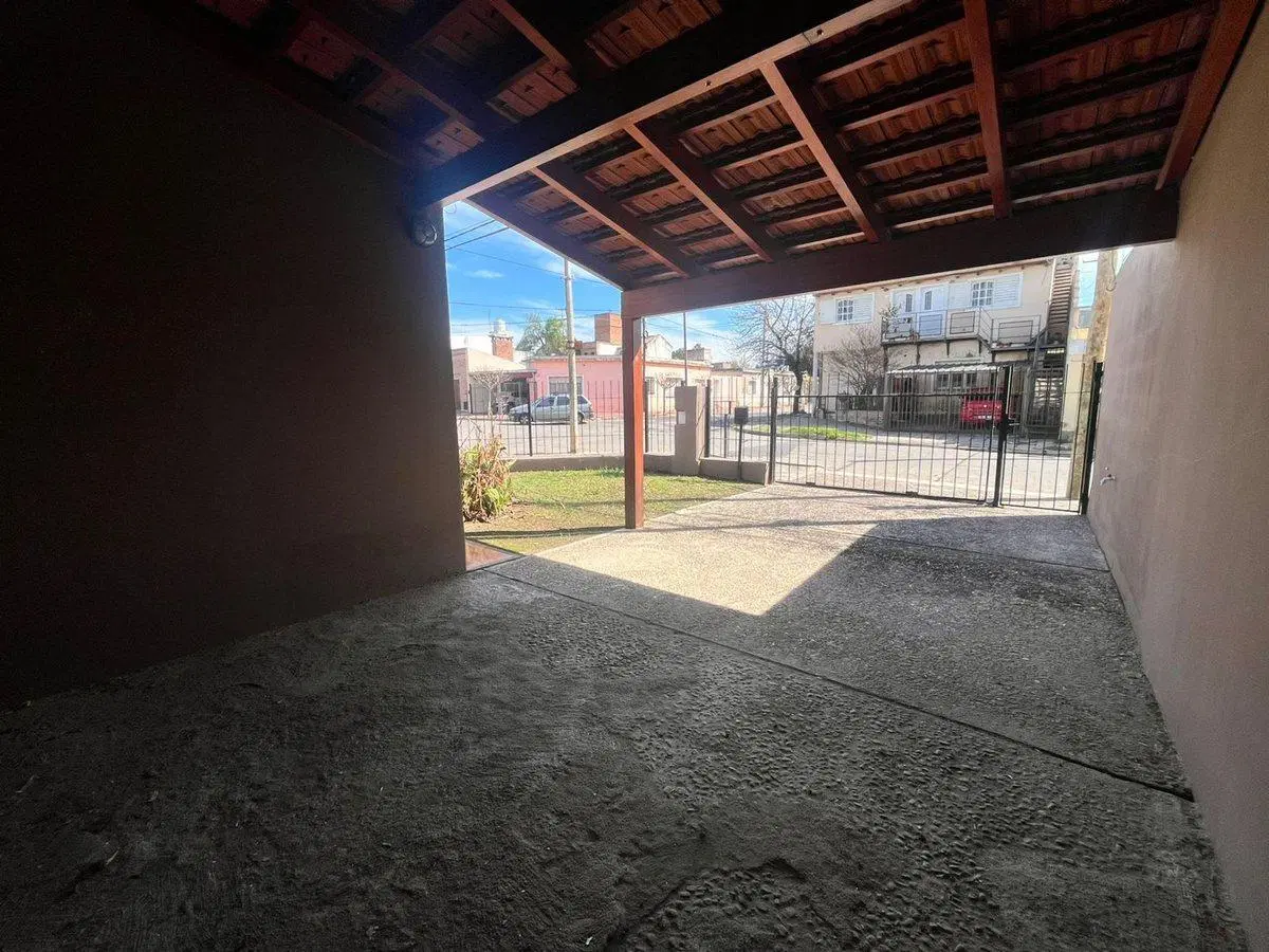 VENTA CASA MAS 2 PH EN COMANDANTE ESPORA 2