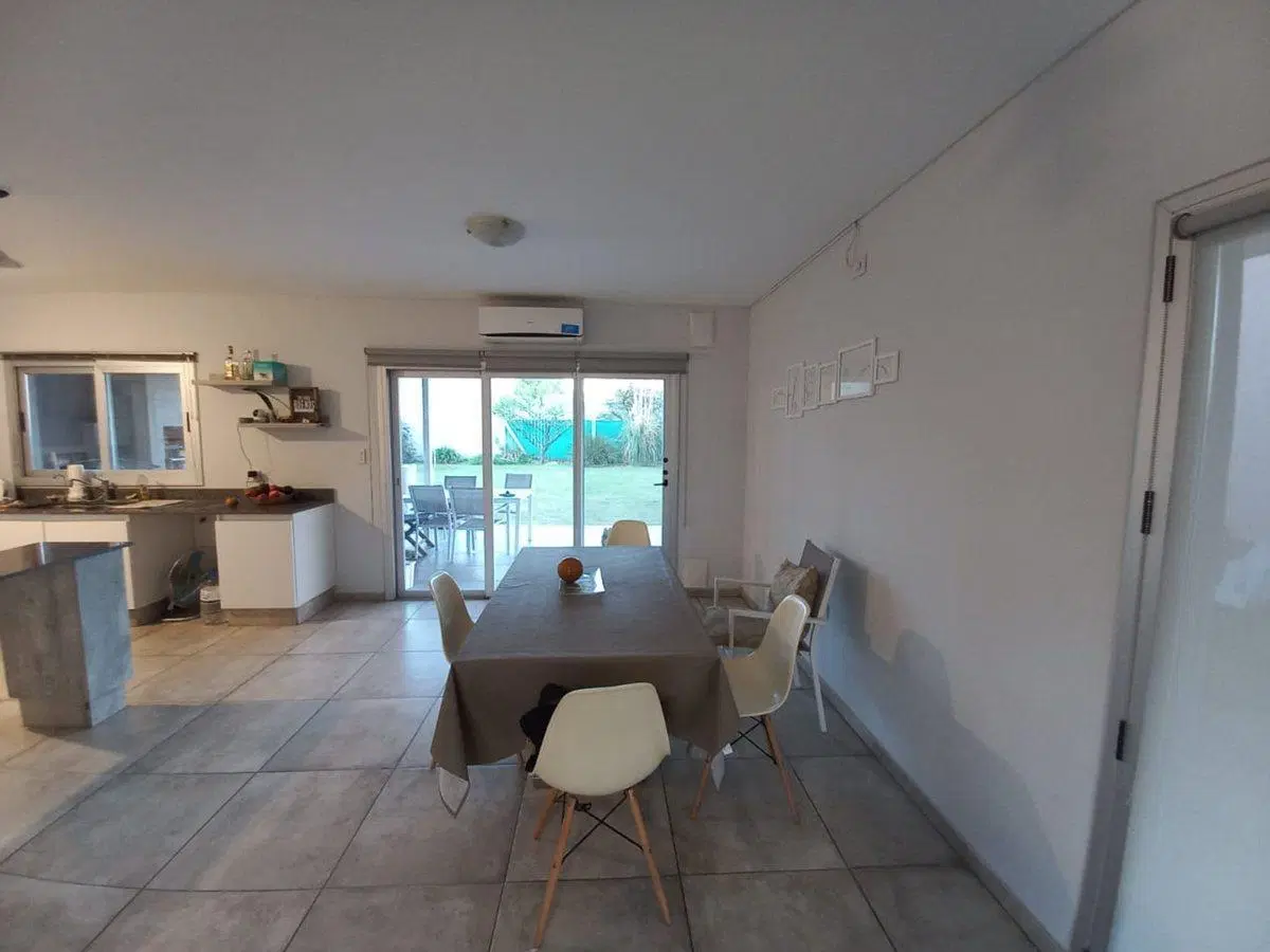 VENDO CASA 3 D  - LAS CAÑITAS - MALAGUEÑO 4