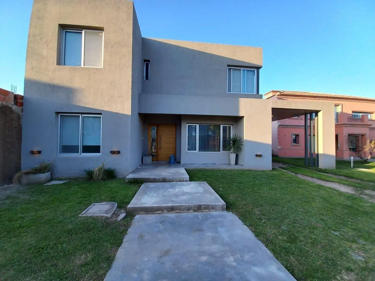 VENDO CASA 3 D  - LAS CAÑITAS - MALAGUEÑO 2