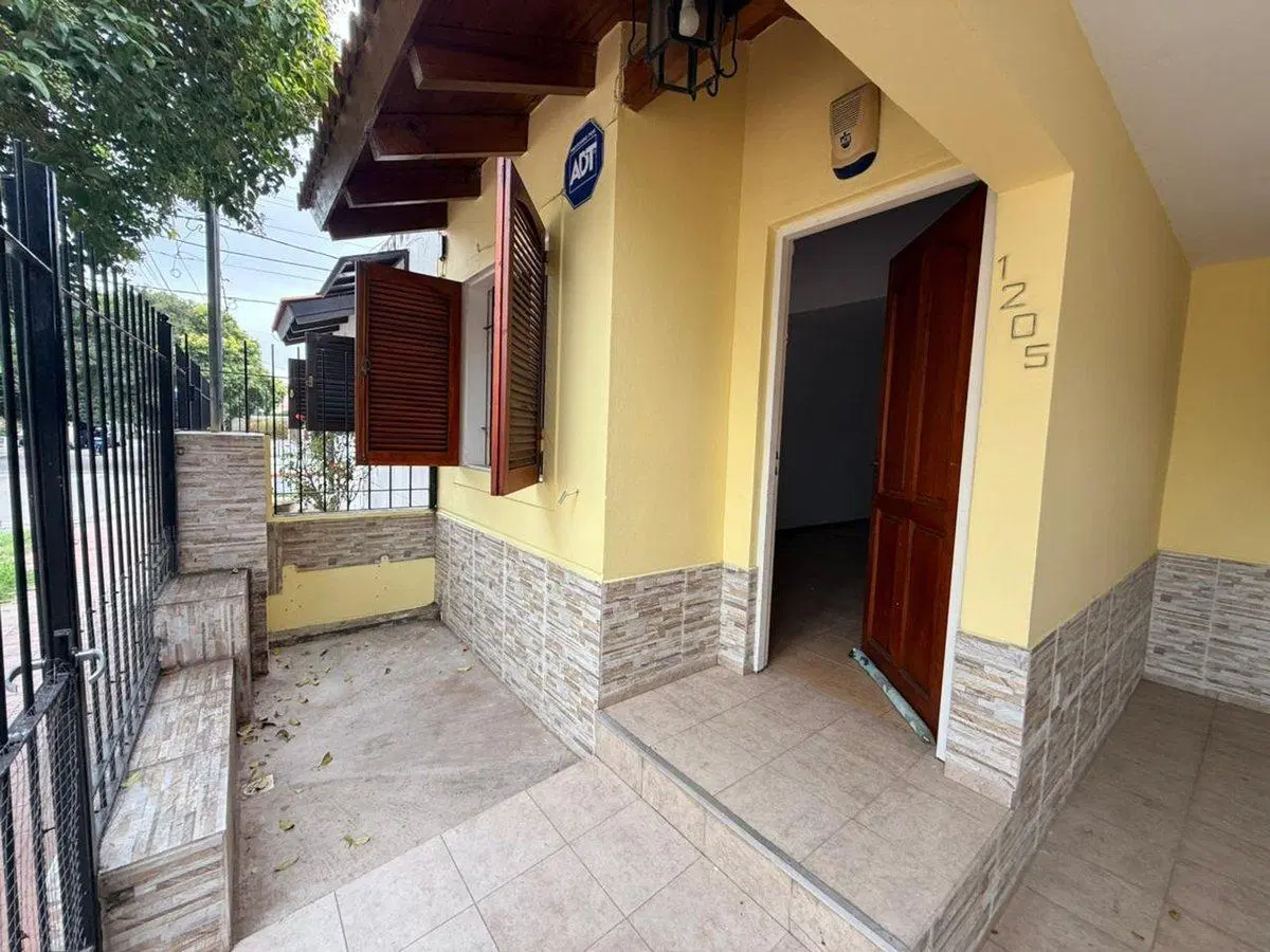 VENDE CASA 2 DORMITORIOS EN SAN RAFAEL 2