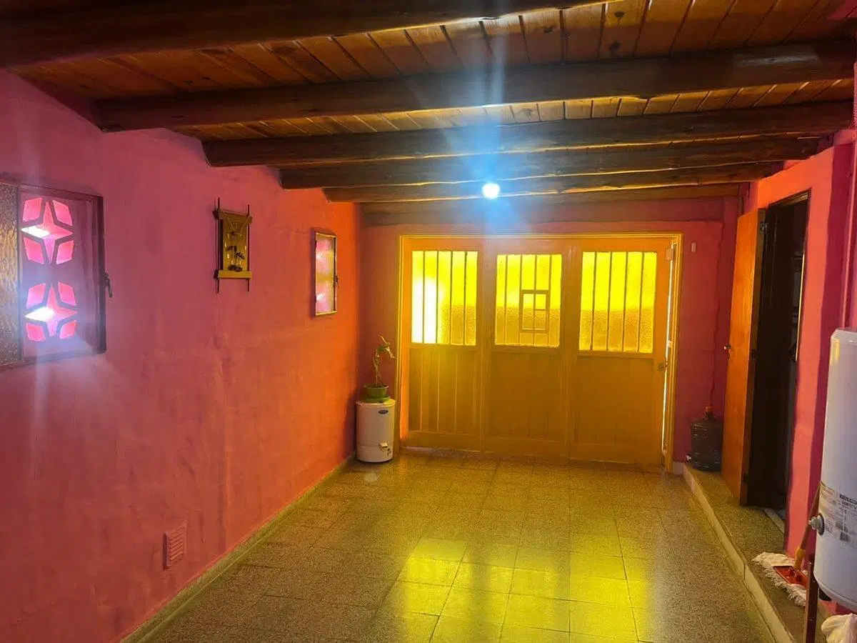 VENTA DOS CASAS DE 2 DORM EN ESTACION FLORES 5
