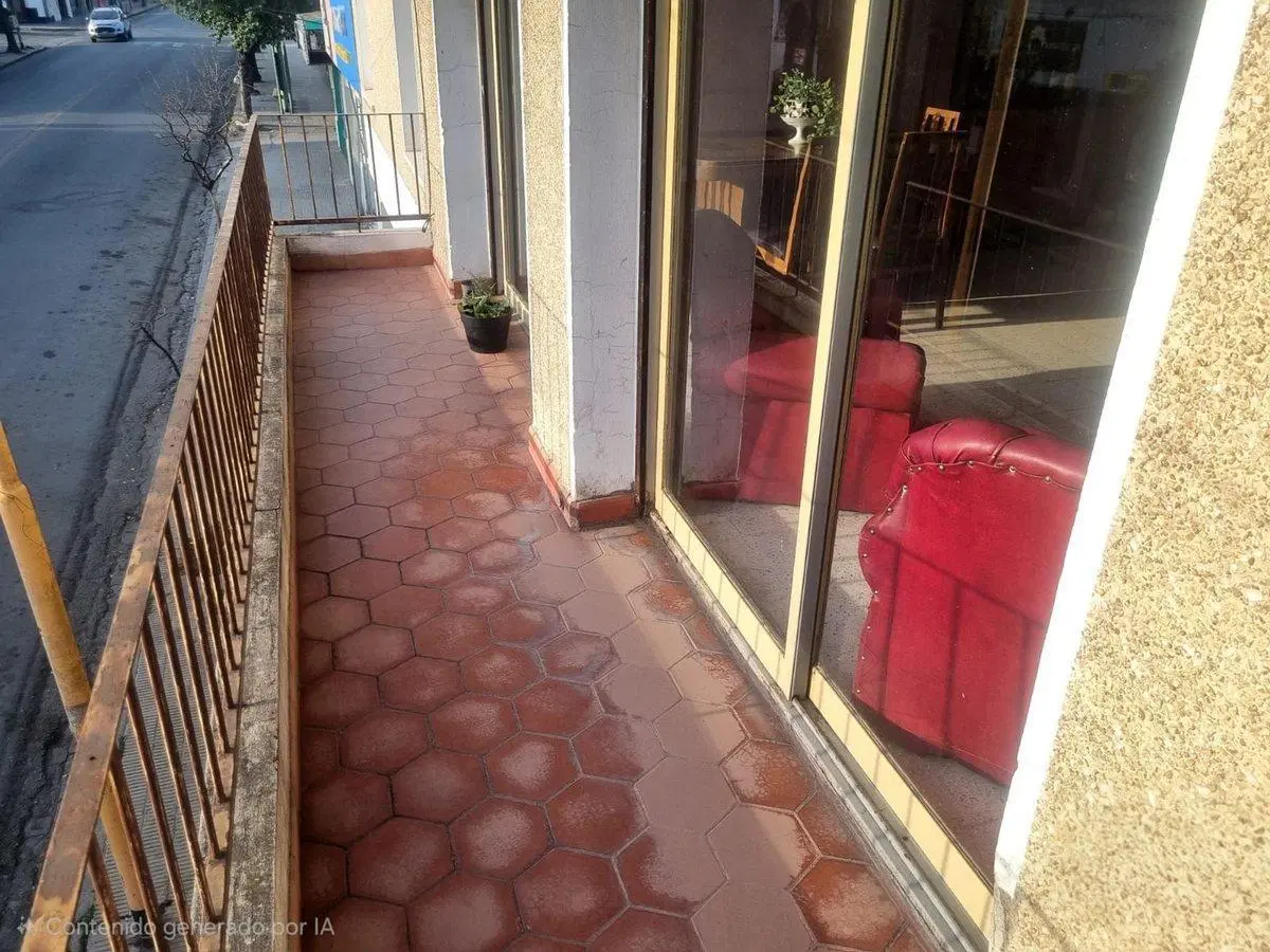 VENTA CASA-COSQUIN 6 DOR-COCHERA-CENTRO-APTA CRED. 5