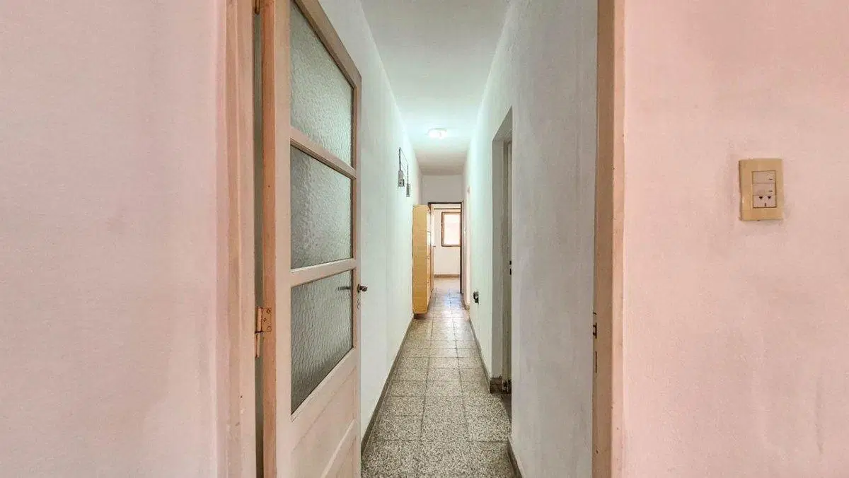 RE/MAX VENDE Bº CRISOL CASA 3 DORM. C/PILETA 2