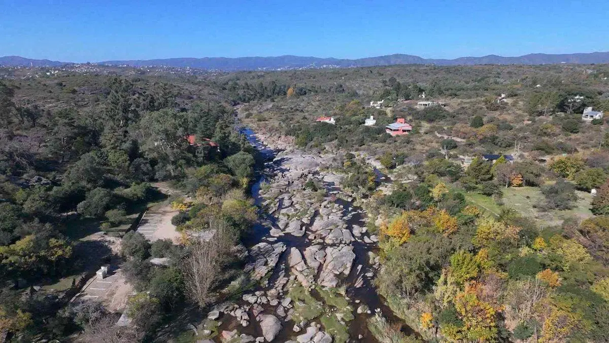 VENTA LOTE 698m² A METROS DEL RIO EN CABALANGO 8