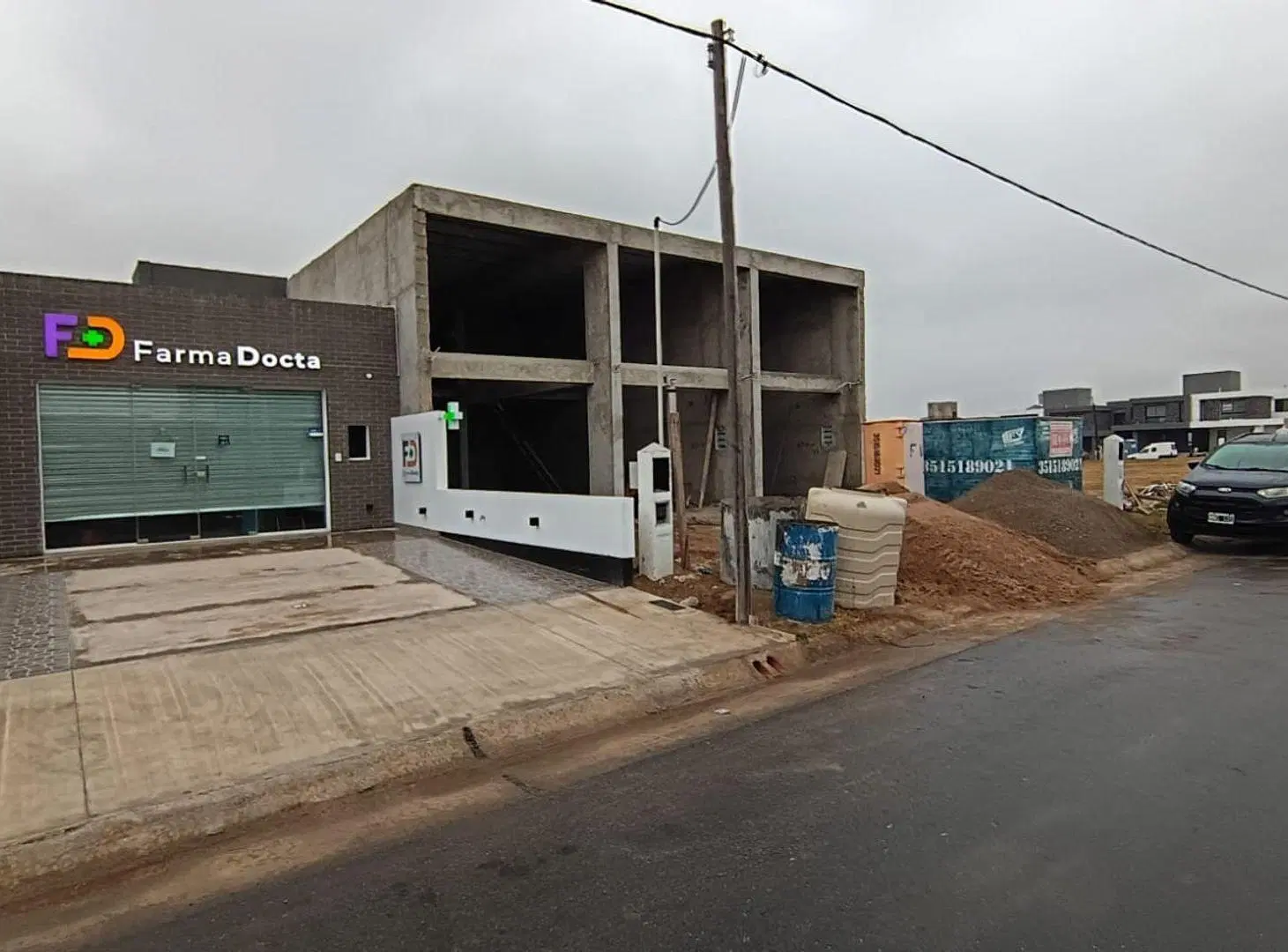 LOCAL COMERCIAL- IDEAL PARA INVERSIÓN- DOCTA 3