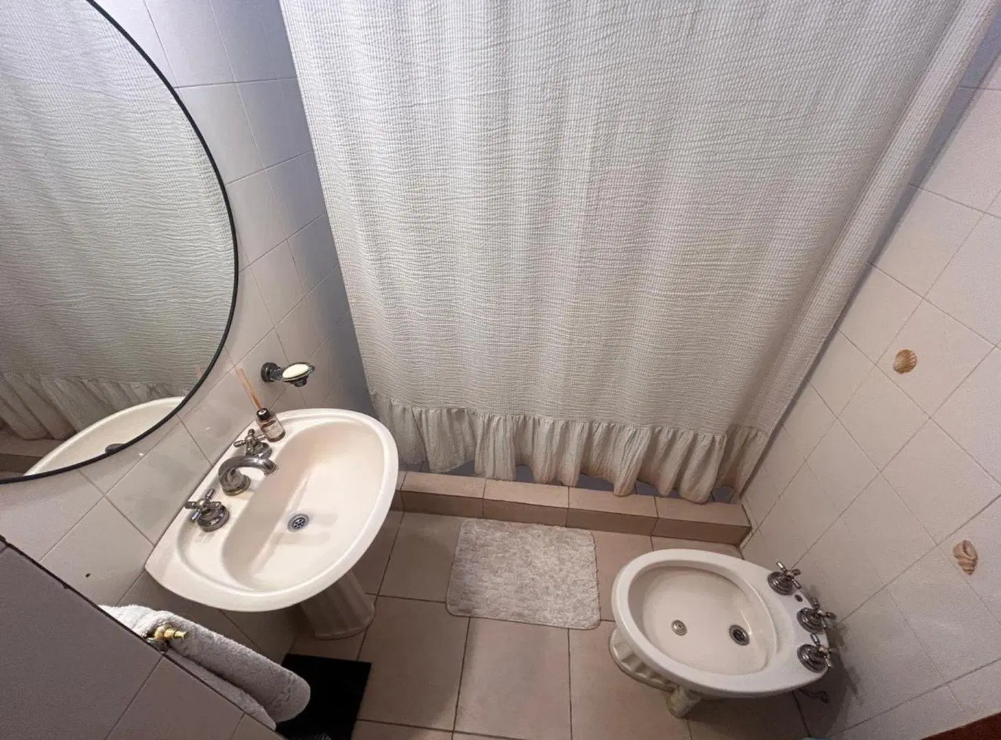 VENTA CASA 3 DOR EN B° JARDIN APTA CREDITO 8